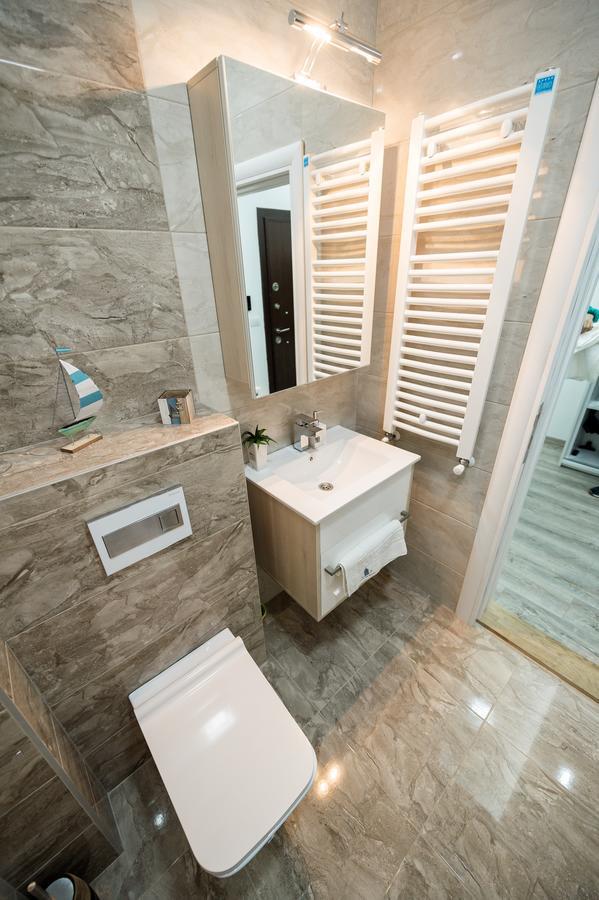Centar Lux Apartment Arandjelovac Bagian luar foto
