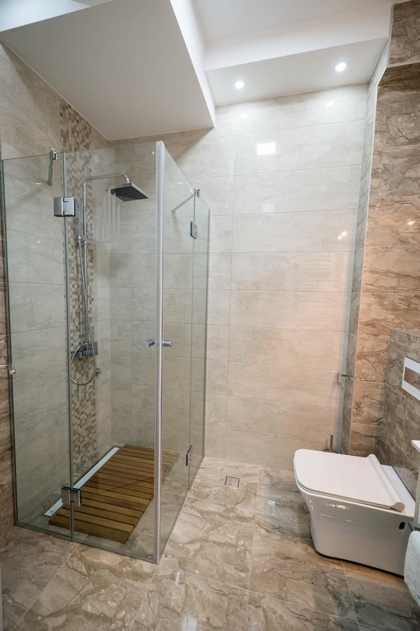 Centar Lux Apartment Arandjelovac Bagian luar foto