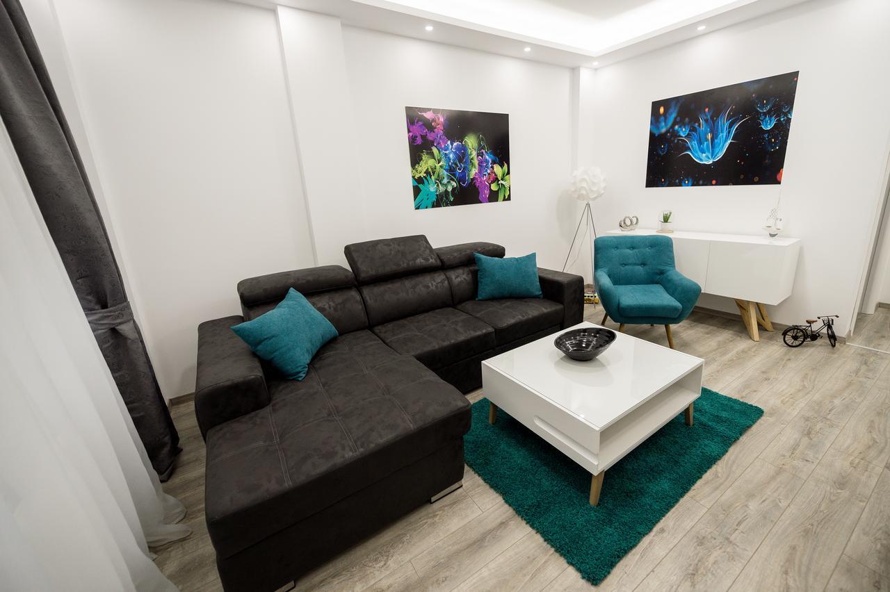 Centar Lux Apartment Arandjelovac Bagian luar foto